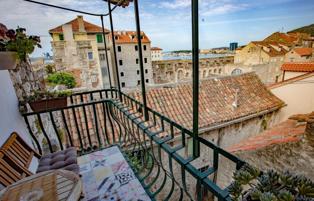 The Heart Of Palace Apartment Split Exterior photo