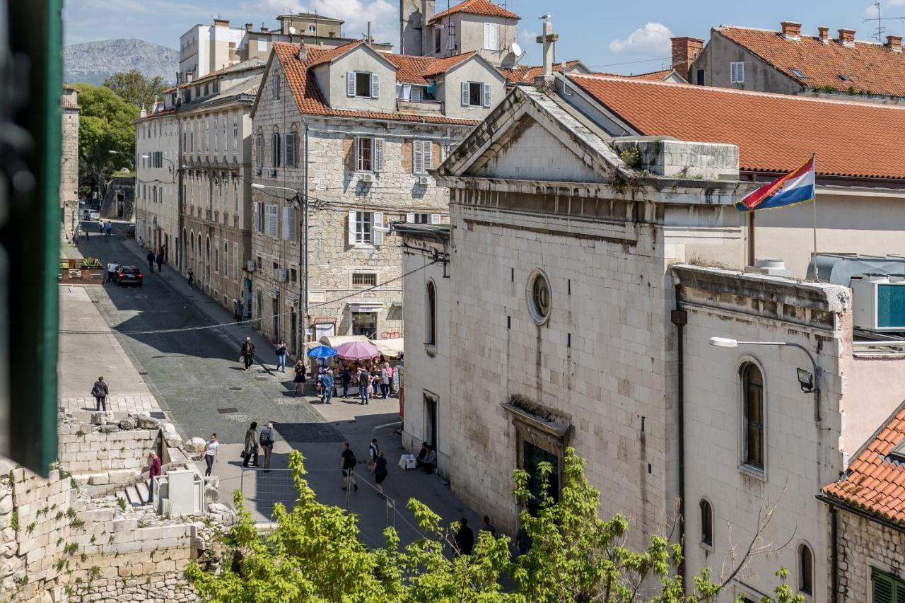 The Heart Of Palace Apartment Split Exterior photo